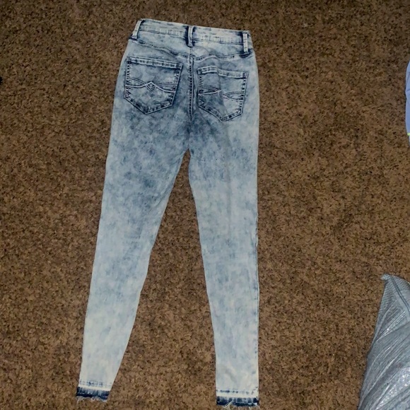 Mudd Stretch High Rise Jeans - Picture 6 of 7